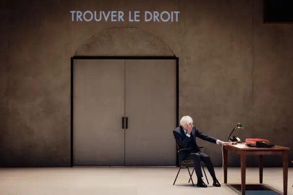 Grand-peur et misère du IIIe Reich 