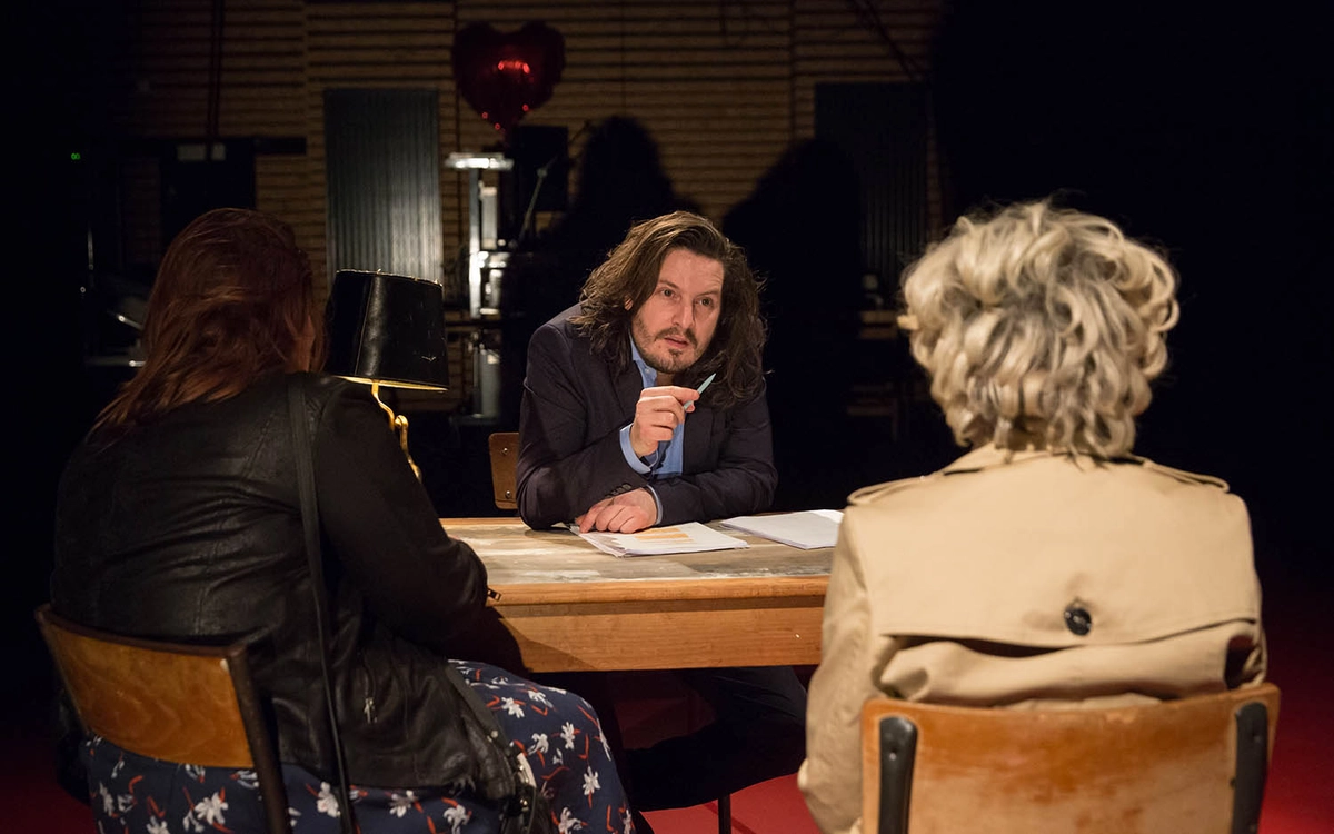 photo de répétitions du spectacle Mon coeur de Pauline Bureau crédit Pierre Grosbois.
