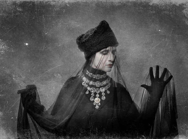 ANNY KARÉNINE - FILLE DE