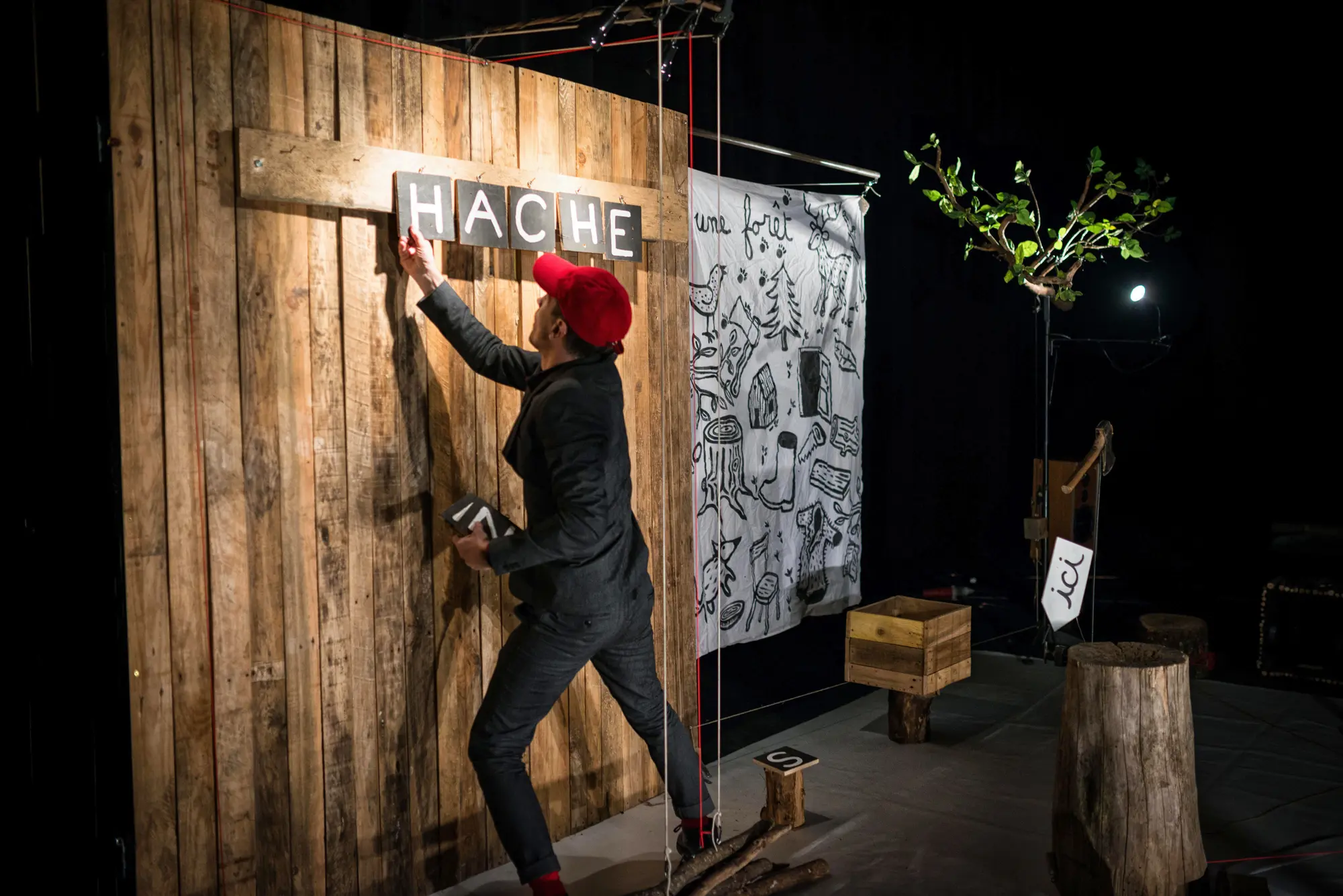 UNE FORÊT EN BOIS... CONSTRUIRE