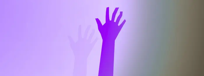 C'est un dessin de main violet sur dégradé violet et vert. On voit l'ombre de la main en arrière plan.