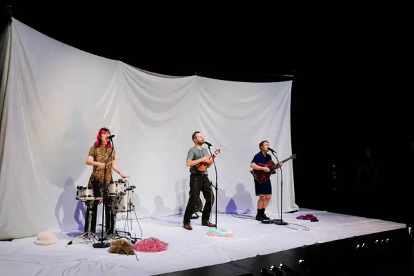 Image du spectacle En apparence de Tony Melvil / Marie Levavasseur