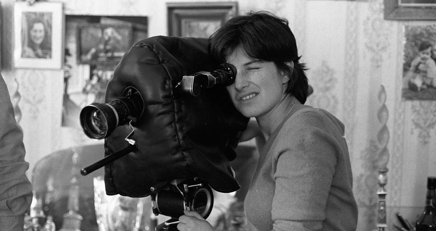 lors du tournage du documentaire <em>Grands-mères</em> (1980) réalisé pour l’émission télévisée "Dis moi"