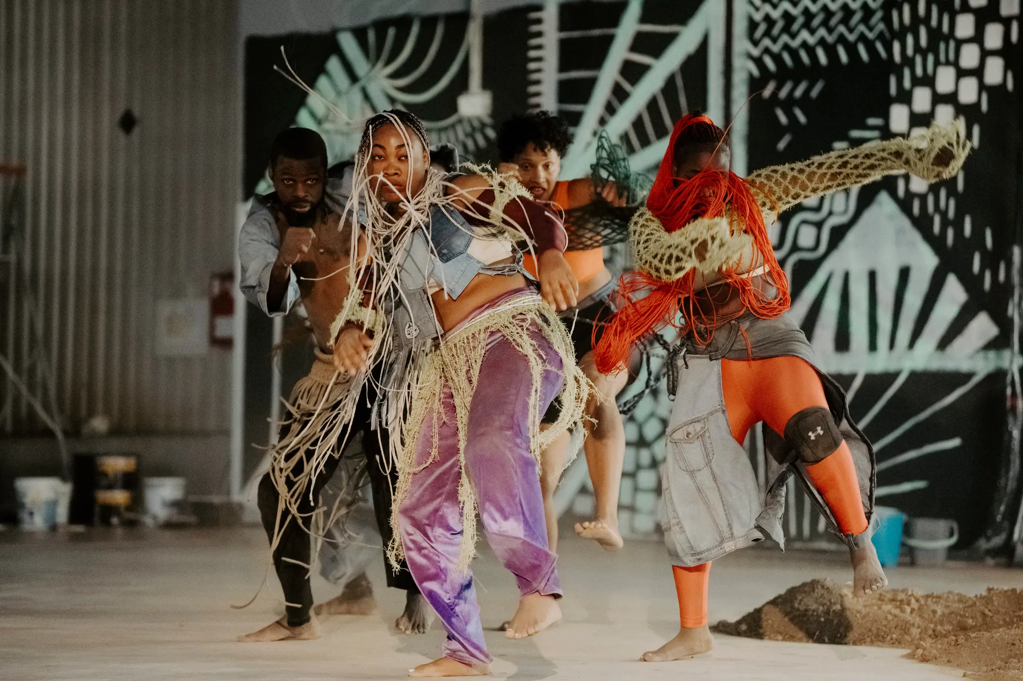 Image du spectacle Afropolis G.A.V.E (Global African Vibez Exchange) de Qudus Onikeku & Nadéeya GK / The QDance Company