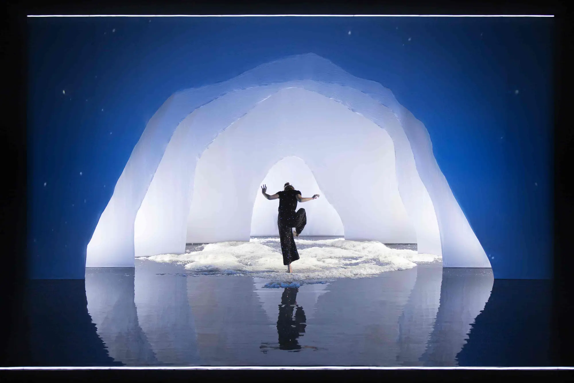 Image du spectacle LUX ou la petite fille qui avait peur du blanc de La Vouivre