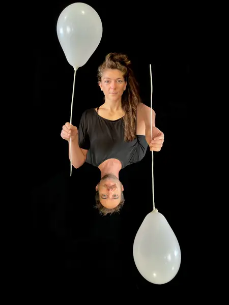 Image du spectacle Le vertige de L'envers de  Cie L'Envolée Cirque