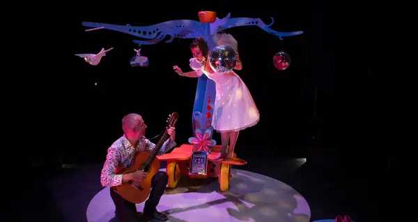 Image du spectacle En boucle de Nyna Mômes / A demi mot
