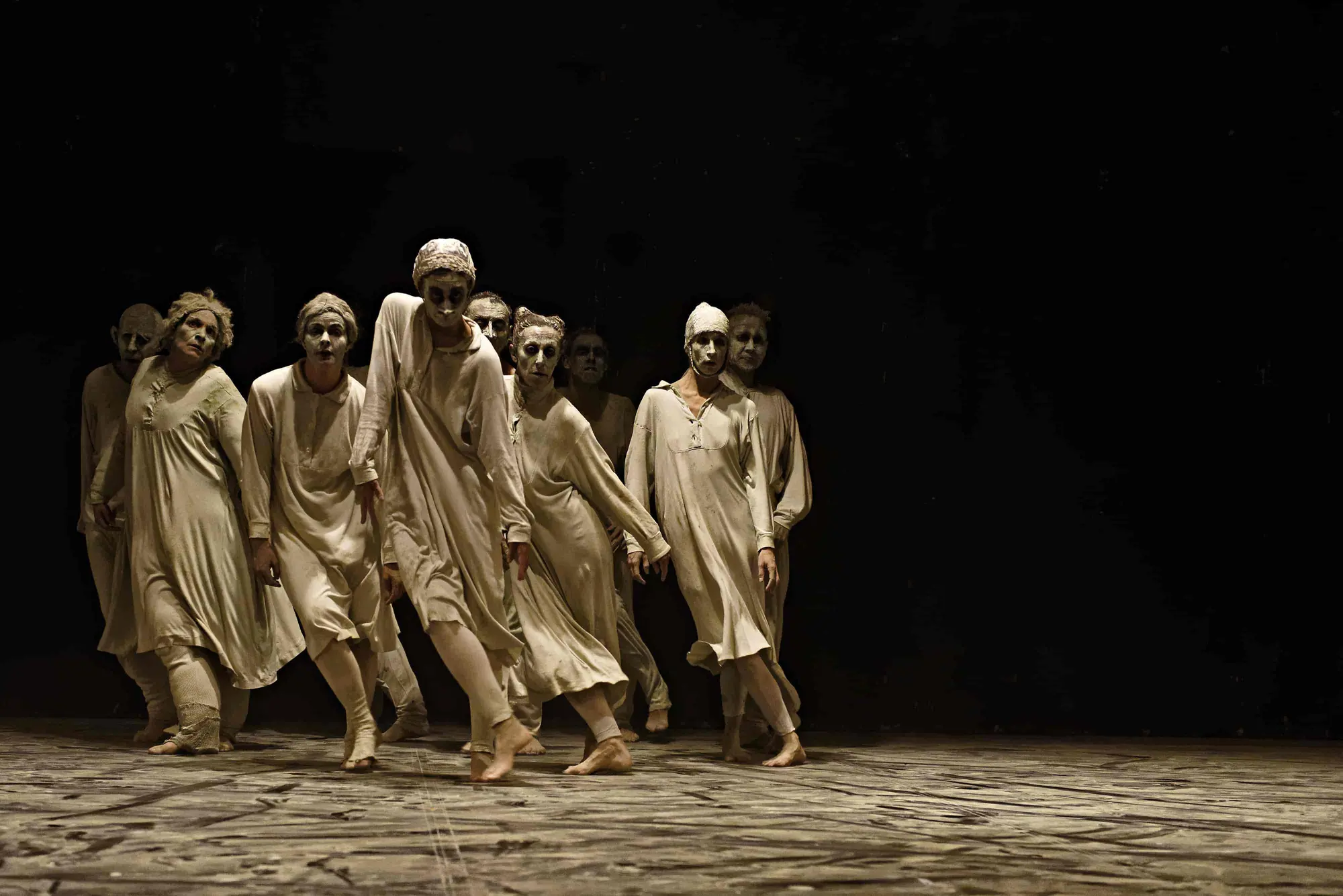 Image du spectacle May B de Maguy Marin