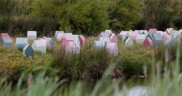 2009-2011, AMERS Biennale Art et Nature de l'île d'Oléron, 2016, collection du FDAC de l’Essonne