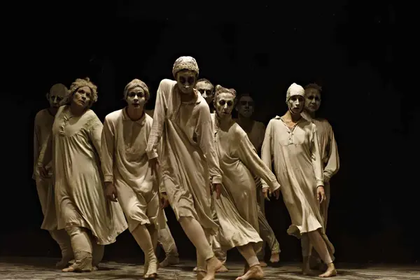 Image du spectacle May B de Maguy Marin