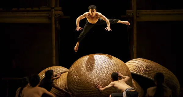 Image du spectacle Nouveau Cirque du Vietnam de À Ô Làng Phô