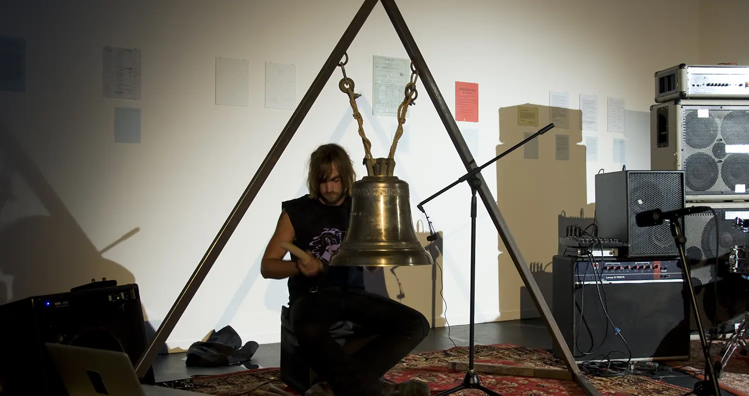 Image du spectacle lllliillll de Composition pour cloche / Accordage / Concert de France