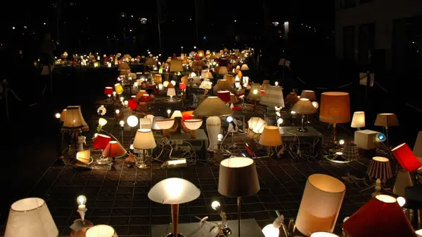 We light Amsterdam 