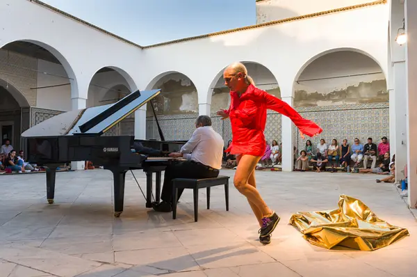 Les Variations Goldberg, BWV 988 by Anne Teresa De Keersmaeker and Alain Franco/Rosas, Dream Guests, Dream City 2023 Festival, Tunis, 2023.