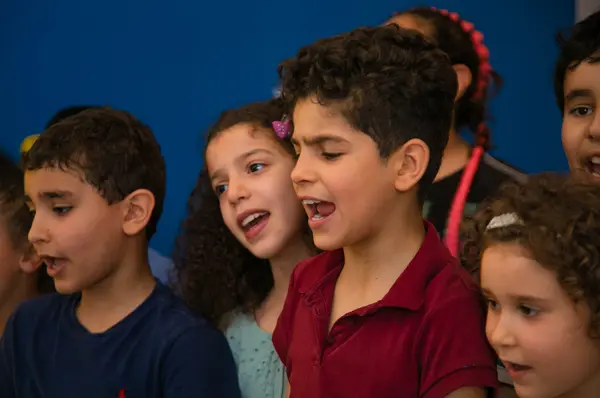 Musical awakening workshop led by Iqadh with the children of the Bab Souika school - medina of Tunis, 2021-2022