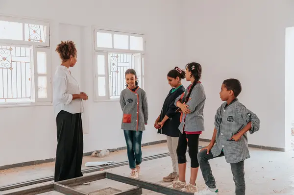 Qismi Al Ahla, école primaire dite avenue de la République – Kébili, transformation de l'espace, 2023.