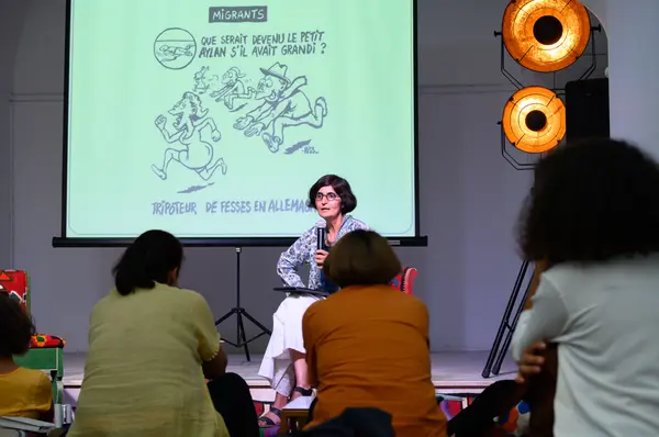 Conférence What Difference Does Difference Make? Transnational Feminism and (Im)Possible Solidarities par Nikita Dhawan, Festival Tashweesh, septembre 2022.