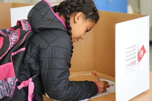 Qismi Al Ahla, école primaire dite avenue de la République – Kébili, atelier civiques et élections, 2022-2023