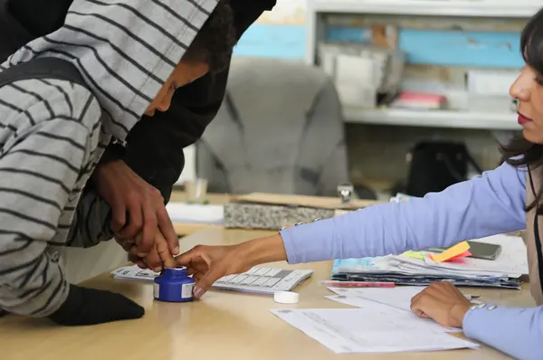 Qismi Al Ahla, école primaire dite avenue de la République – Kébili, atelier civiques et élections, 2022-2023