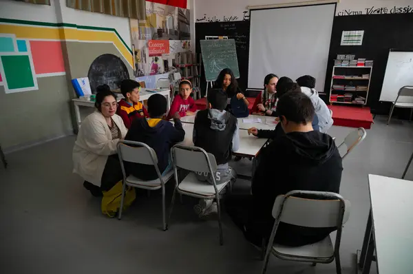 Atelier d'écriture avec Dhia Bousselmi au sein de l'école primaire publique Hafsia (Tunis), année scolaire 2021-2022