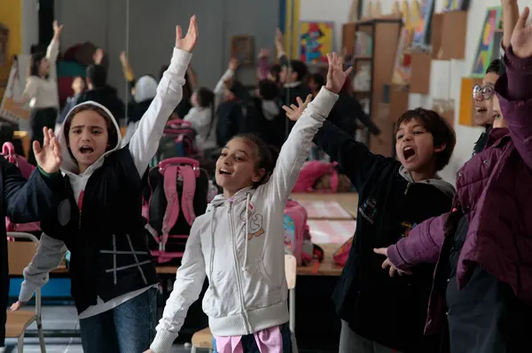  Musical awakening workshop led by Iqadh with the children of the Bab Souika school - medina of Tunis, 2021 to 2023