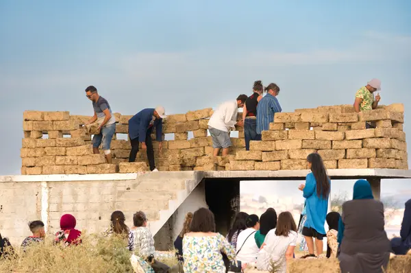A Pact with Waters - Commoning with Sejoumi by Natural Contract Lab, Creations, Dream City Festival 2023, Tunis.