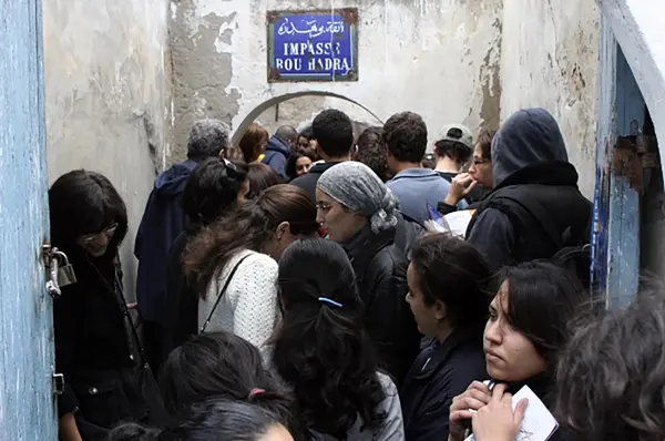 Dream City 2007, audiences in the medina of Tunis.