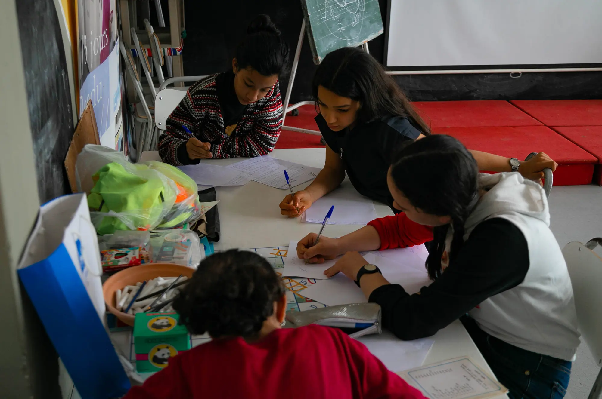 Atelier d'écriture avec Dhia Bousselmi au sein de l'école primaire publique Hafsia (Tunis), année scolaire 2021-2022