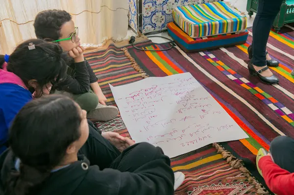 Atelier d'éveil à la pensée à L'Art Rue avec Houda Kefi - médina de Tunis, 2021-2022
