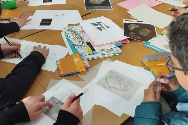 Arts and Sciences workshop winter camp 2023 with Bochra Taboubi, March 2023 at L'Art Rue.