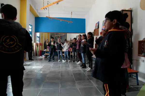  Musical awakening workshop led by Iqadh with the children of the Bab Souika school - medina of Tunis, 2021 to 2023
