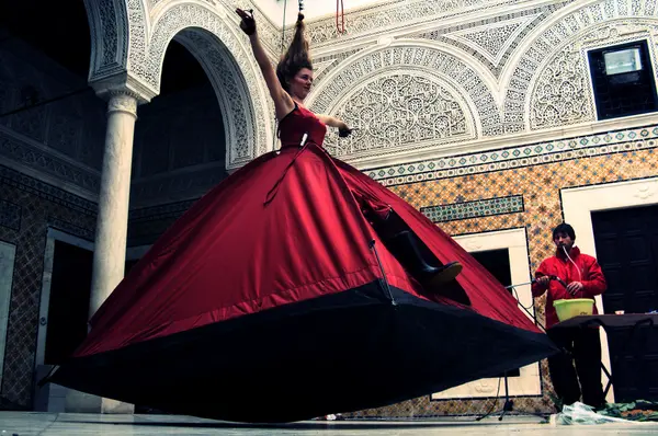 Muddclubsolo de Maren Strack, Diffusion, Dream City 2010, Tunis.