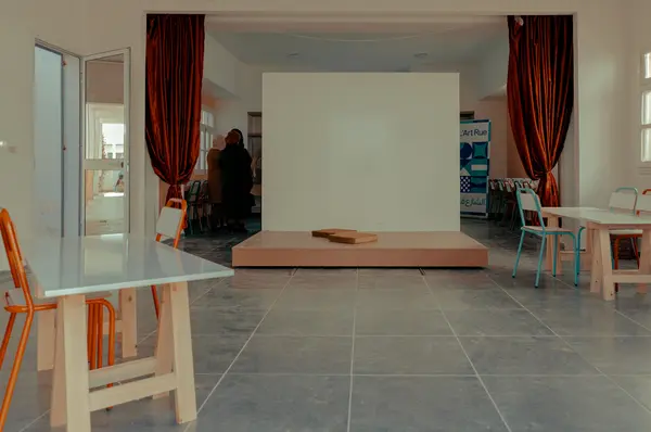 Qismi Al Ahla, école primaire dite avenue de la République – Kébili, transformation de l'espace, 2023.