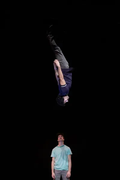 Esquive - Gaëtan Levêque / Photo © Irvin Anneix et Hélène Combal-Weiss