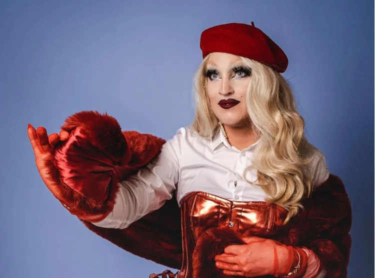 BINGO DRAG QUEEN + SPECTACLE