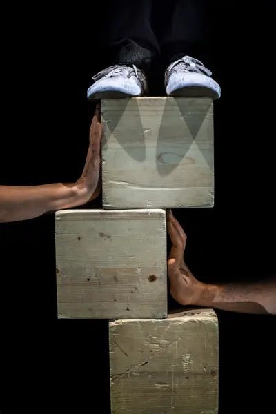 170553-tesseract-erik-damiano-od6a9513