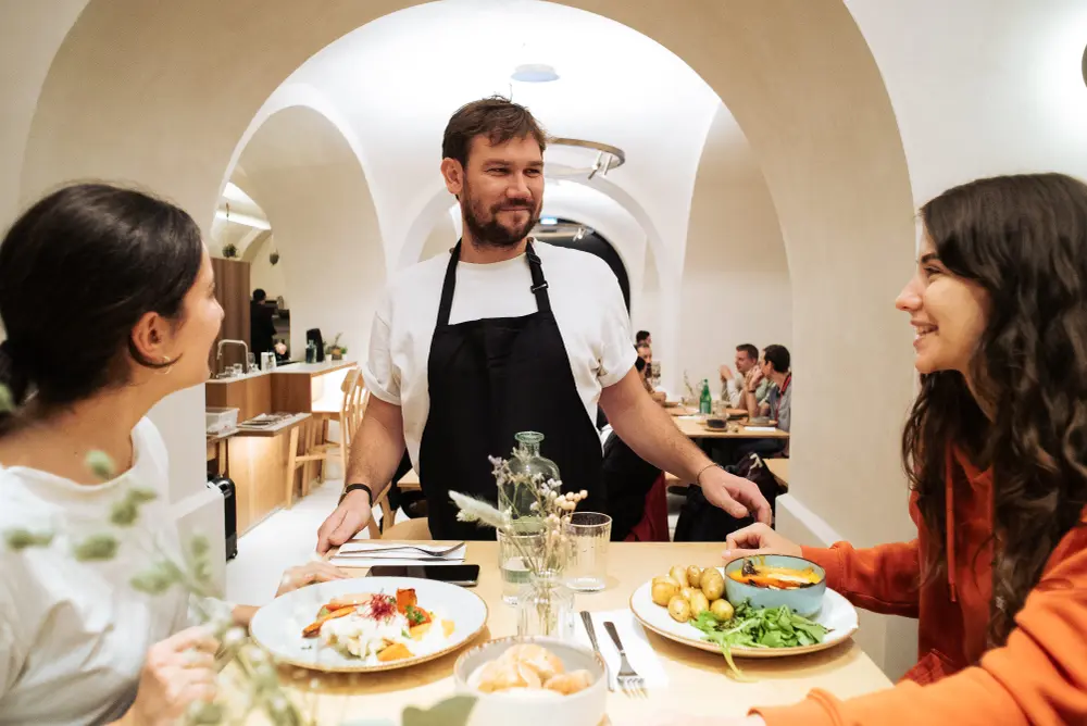 Les Marches, le bar-restaurant