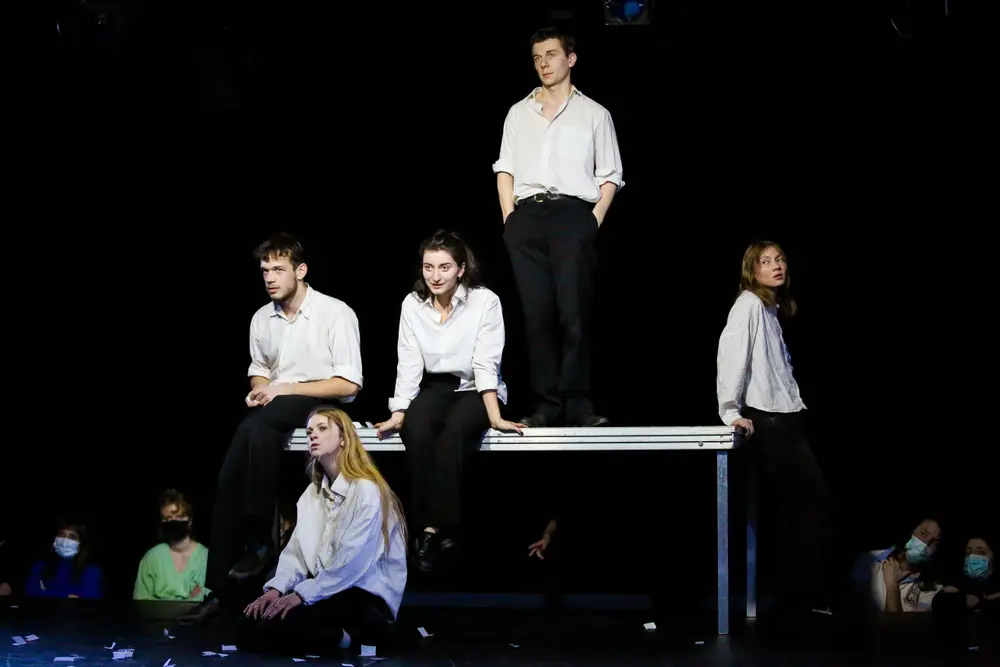 Clément Bigot, Fantine Gelu, Ilana Micouin-Onnis, Ambre Germain, Poline Baranova Kiejman