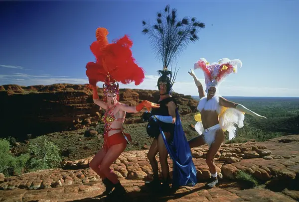 CINÉ AU THÉÂTRE : Priscilla, folle du désert