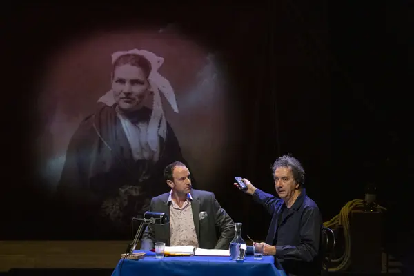 Tous les marins sont des chanteurs 