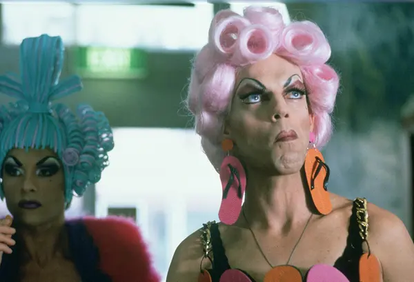 CINÉ AU THÉÂTRE : Priscilla, folle du désert