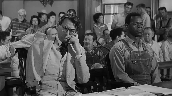 CINÉ AU THÉÂTRE : Du silence et des ombres