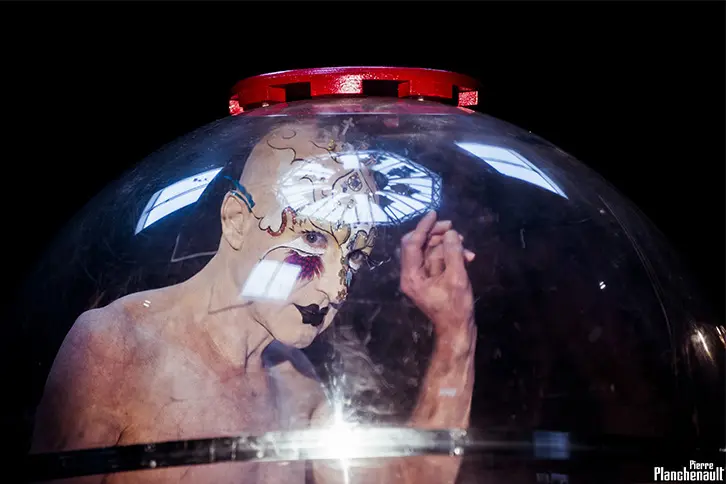 Steven Cohen dans "i ball"