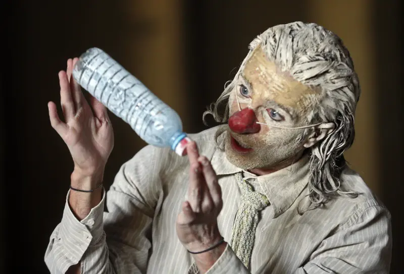 Clownstrum